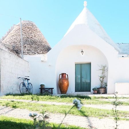 Il Trullo Bianco A Masseria Santalachicca Masseria Orimini Exteriör bild