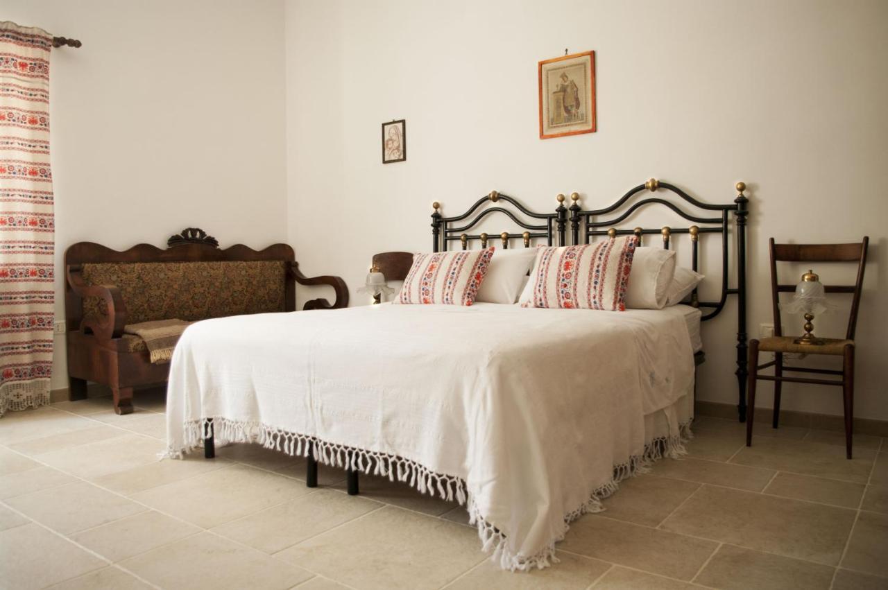 Il Trullo Bianco A Masseria Santalachicca Masseria Orimini Exteriör bild