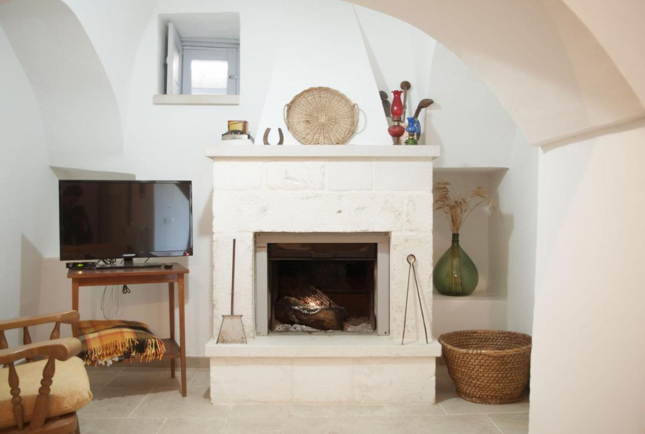 Il Trullo Bianco A Masseria Santalachicca Masseria Orimini Exteriör bild