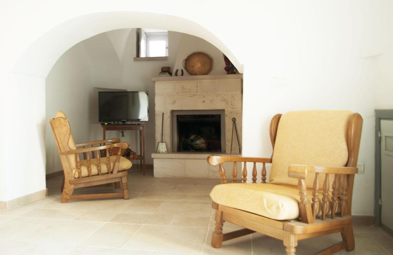 Il Trullo Bianco A Masseria Santalachicca Masseria Orimini Exteriör bild